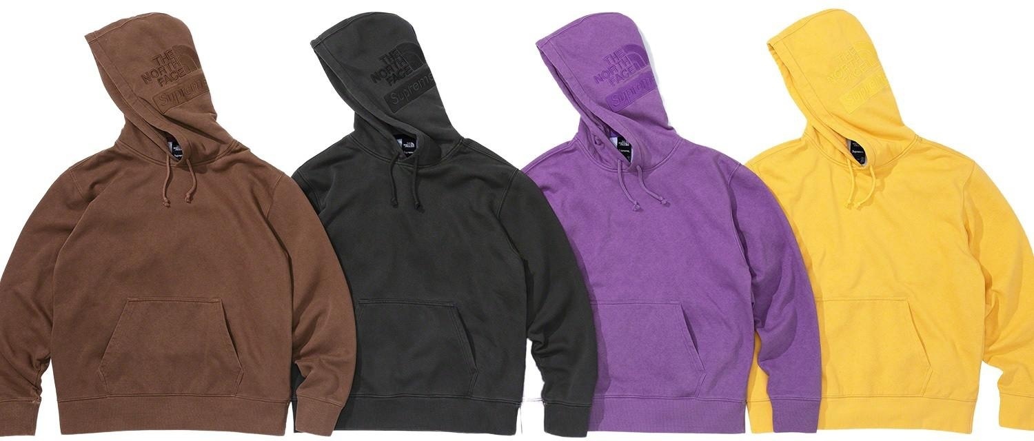 Supreme®/The North Face® Pigment Printed Hooded Sweatshirt